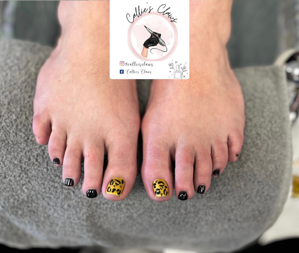 Deluxe Pedicure