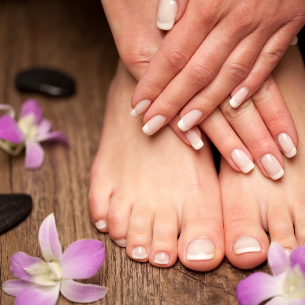 Deluxe 4 Step at Kind Ibrow & Nail in Chilton, WI