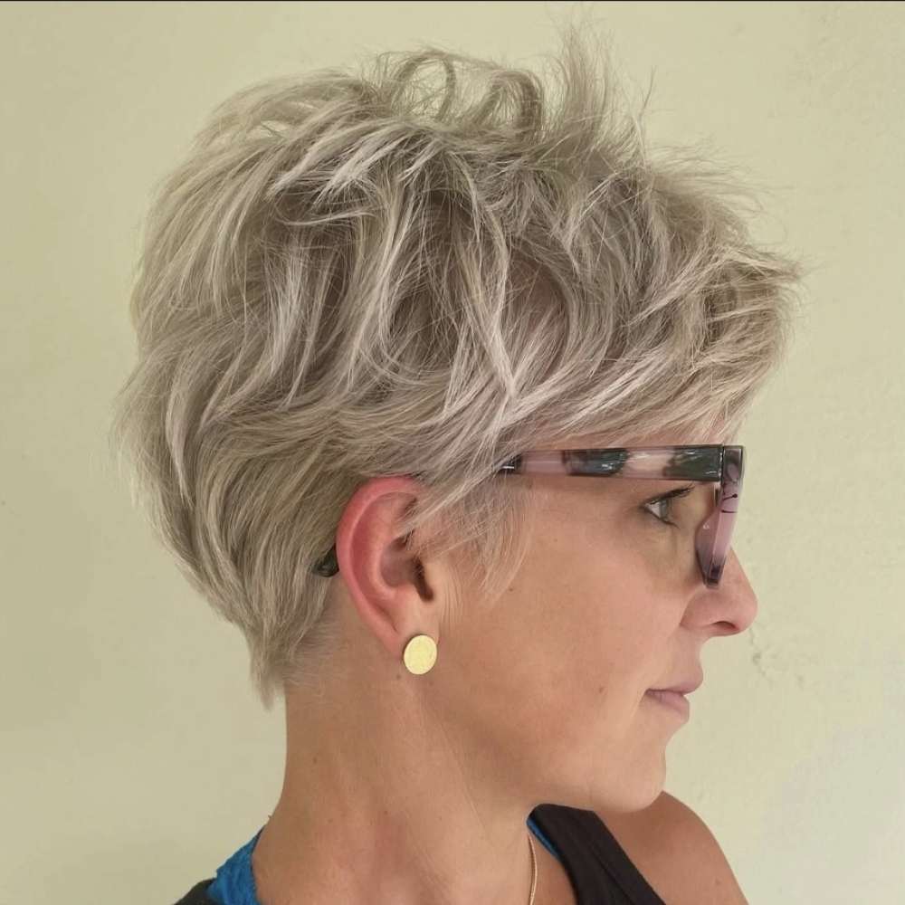 Platinum Retouch Package at Sanctum Hair Studio // Dalton Bird in Gainesville, FL