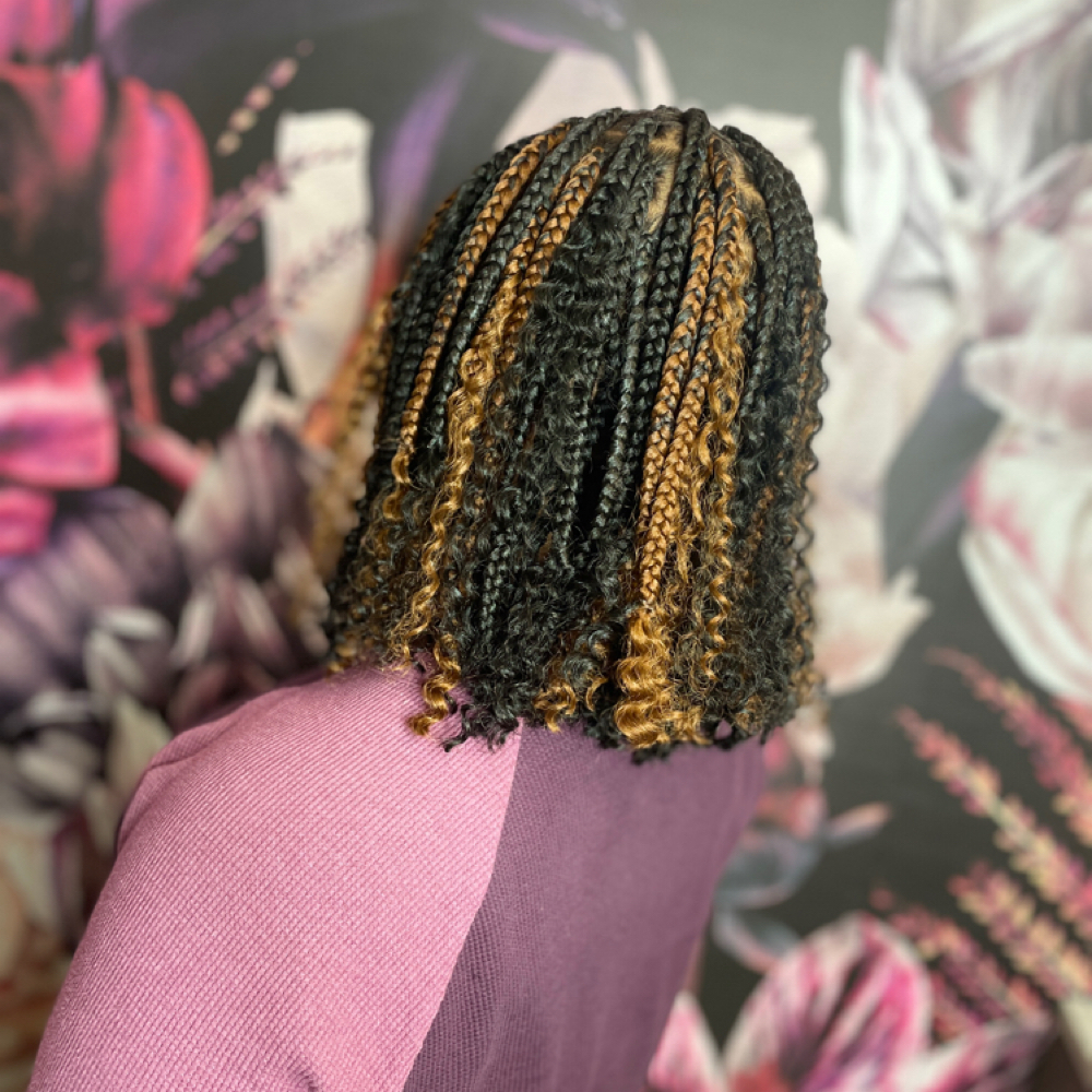 Knotless • Box Braid Bob