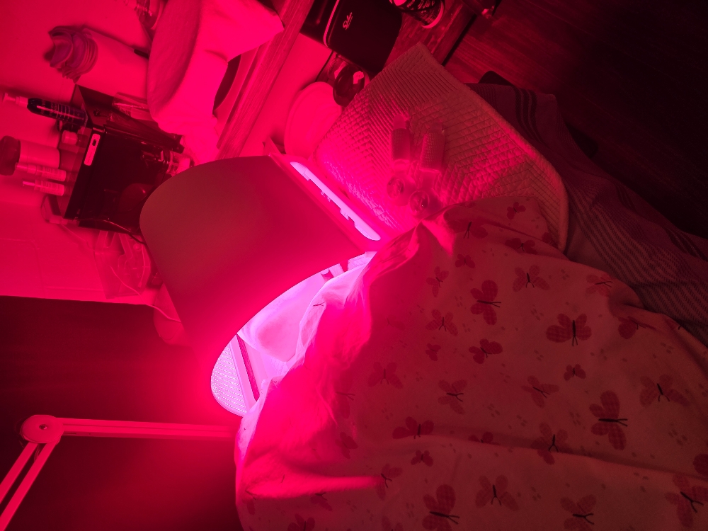 10 Lamara Red-light Therapy Session