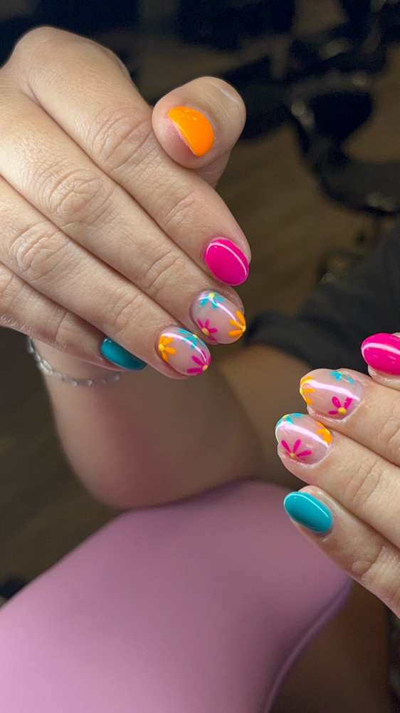 4 Finger Nail Art at JlistNails in johnson city, TN