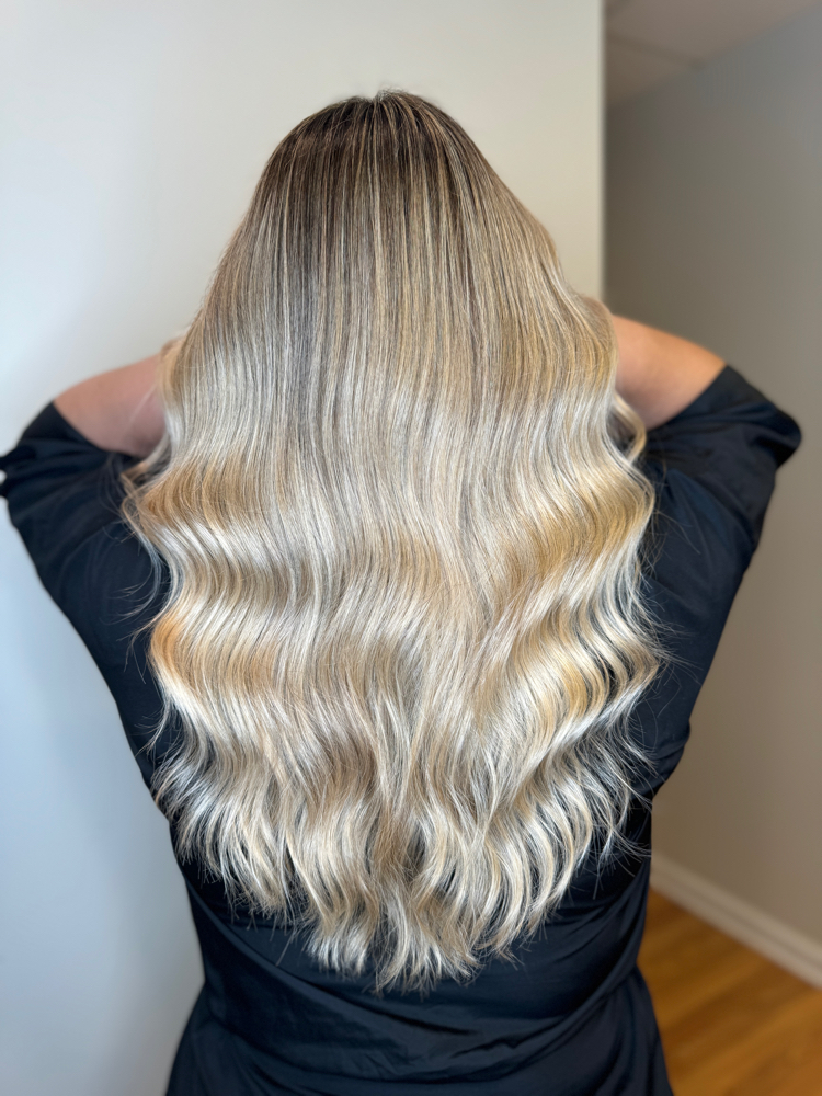 VERY BLONDE BALAYAGE