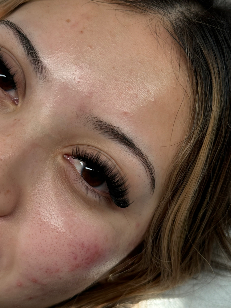 Wispy Set at Gemineye Lash by Emily Krystin in San Tan Valley/Florence, AZ