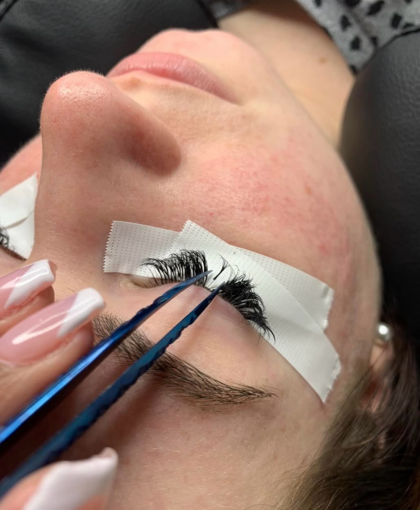 Hybrid 2 Week Fill at Dominate Lash. in Warner Robins, GA
