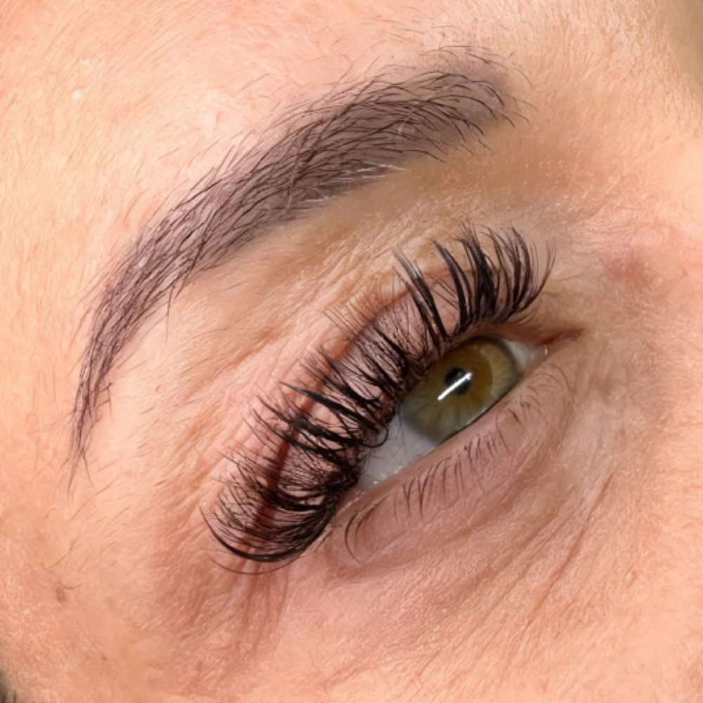 April’s ANY Fullset Special at Jewelina & Co in Brandon, FL