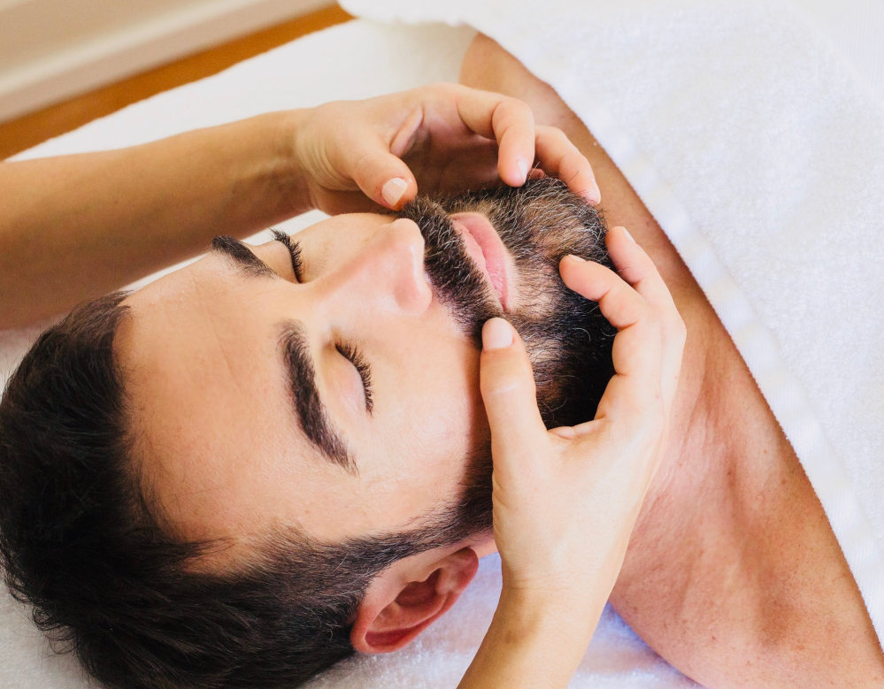 Men's Face Massage