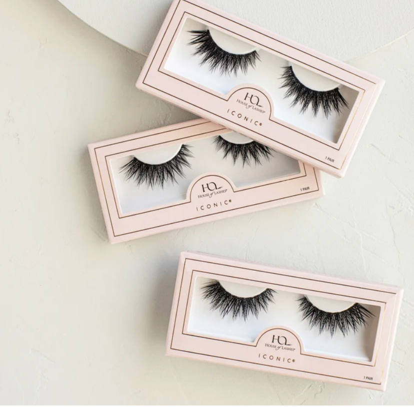 Lash Strip Or Flairs at CDR AESTHETICS in Ferndale, MI