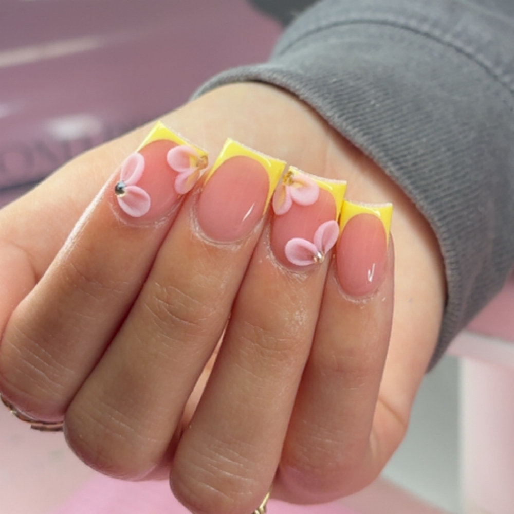 X-short Acrylic Full Set at Nailsxalma LLC in Dade City, FL