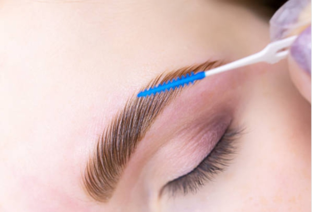 Brow Lamination & Wax