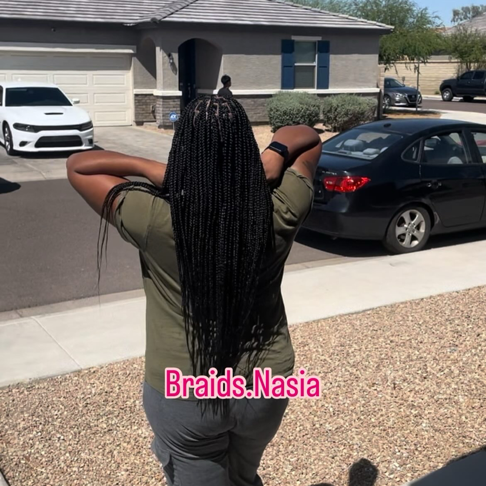 Medium Knotless Braids
