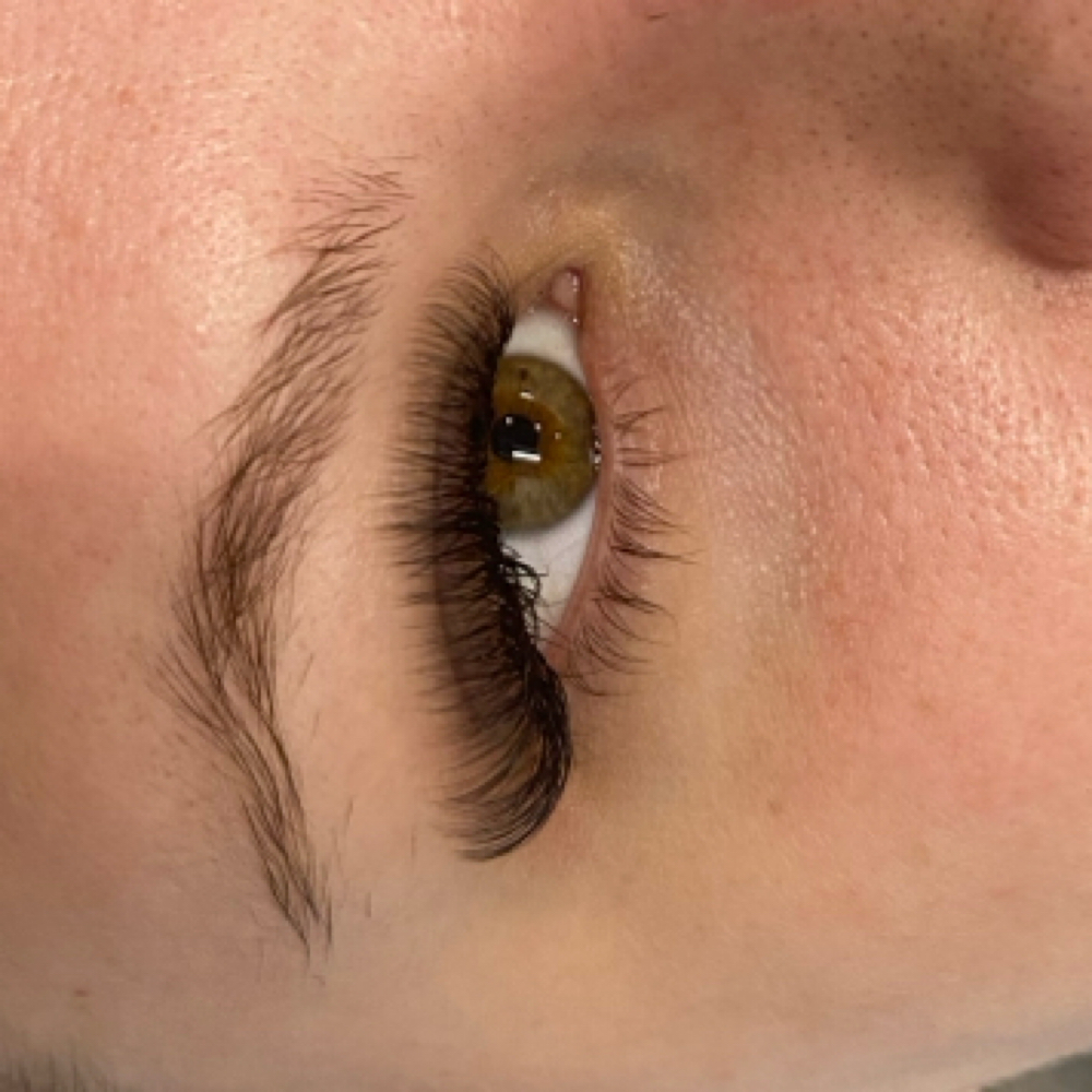Mega Volume Full Set at Groovy Lash in Allen, TX