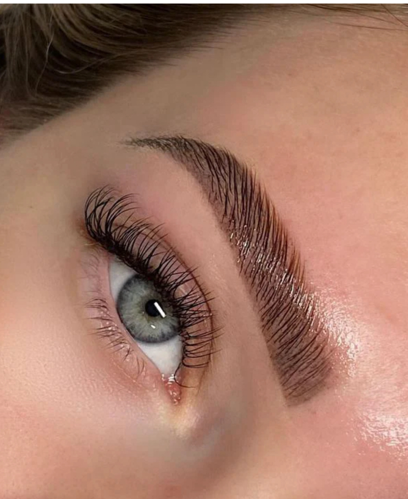 Brow Lamination & Tint