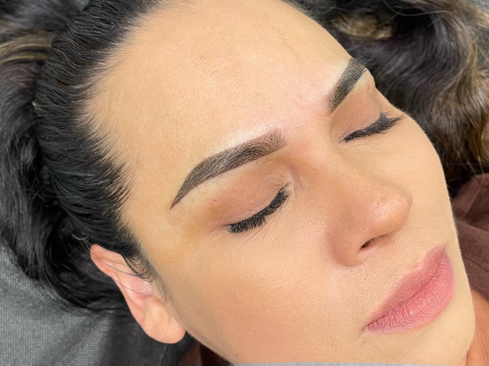 Annual Brow Touchup (+1 Year)