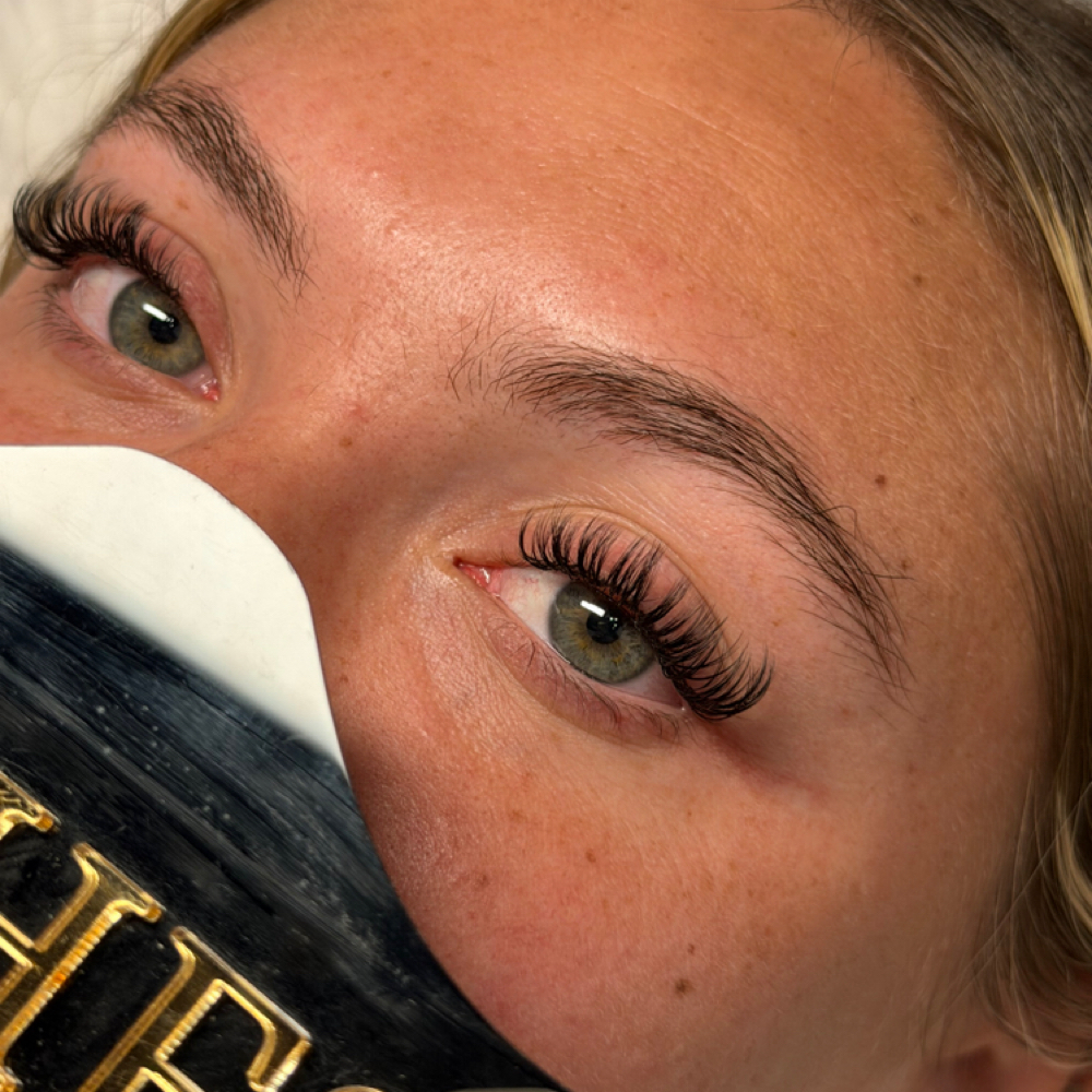 Volume Fill at Leni’s Lashes LLC in Chandler, AZ