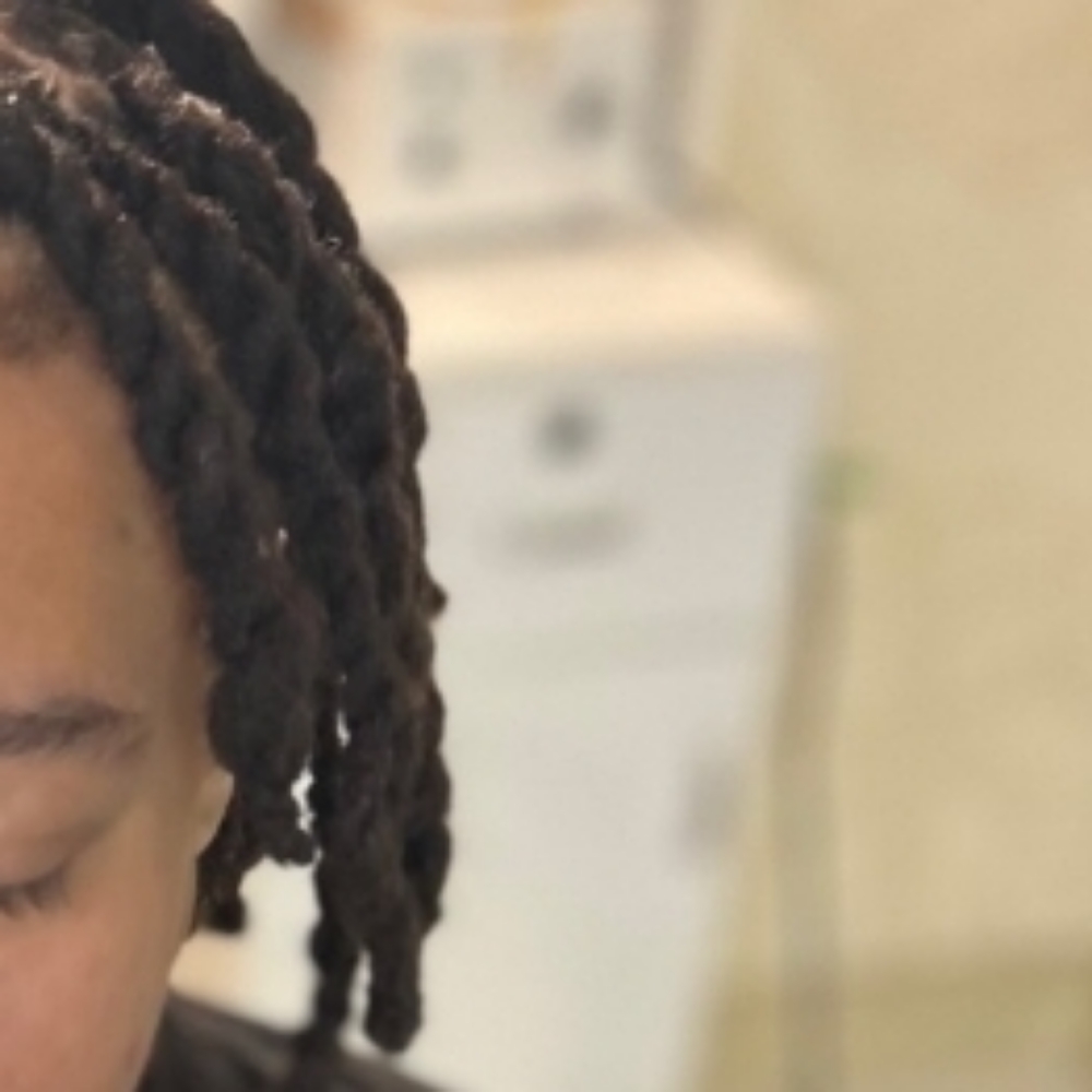 Loc Retwist at Monique  Massie in Wilkinsburg, PA