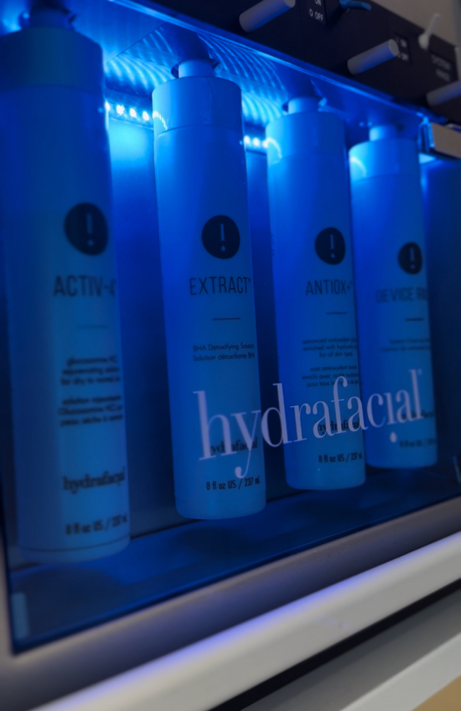 Signature Hydrafacial