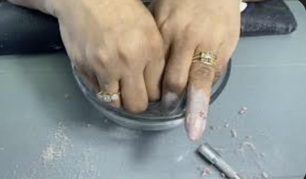 Acrylic Or Gel Soak Off Only