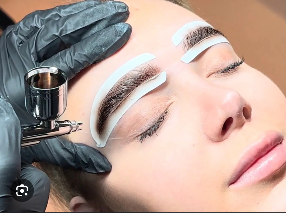SPECIAL- Spray Tint Brows + Wax