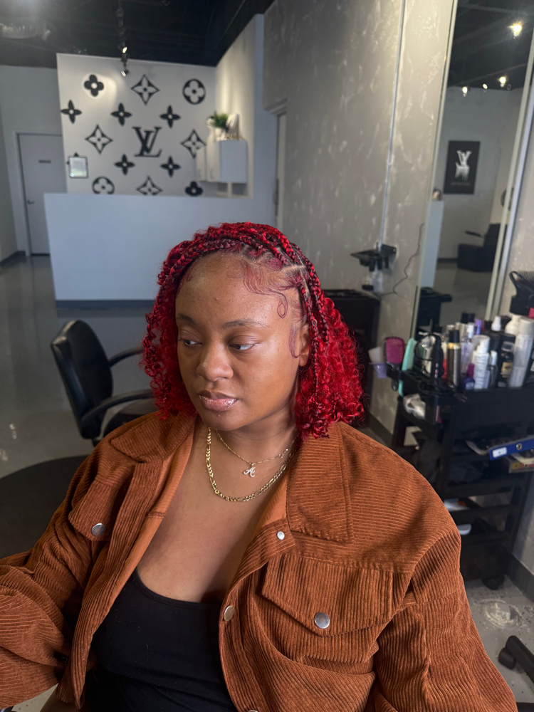 $100 Knotless Boho Bob