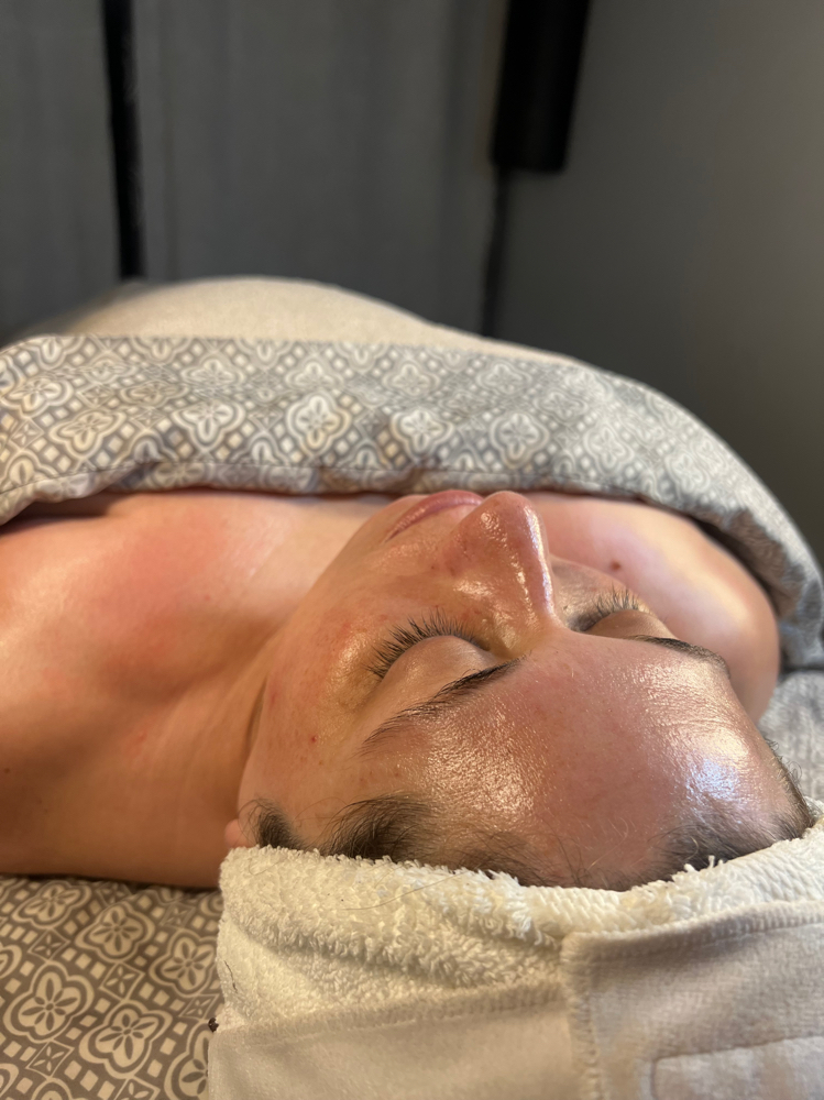 Dermaplaning Facial at HAUS OF SKINN in Pasco, WA