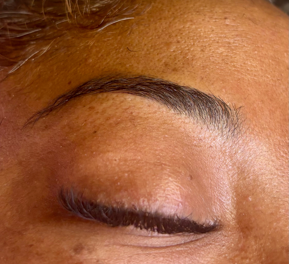 Brow Shape & Tint