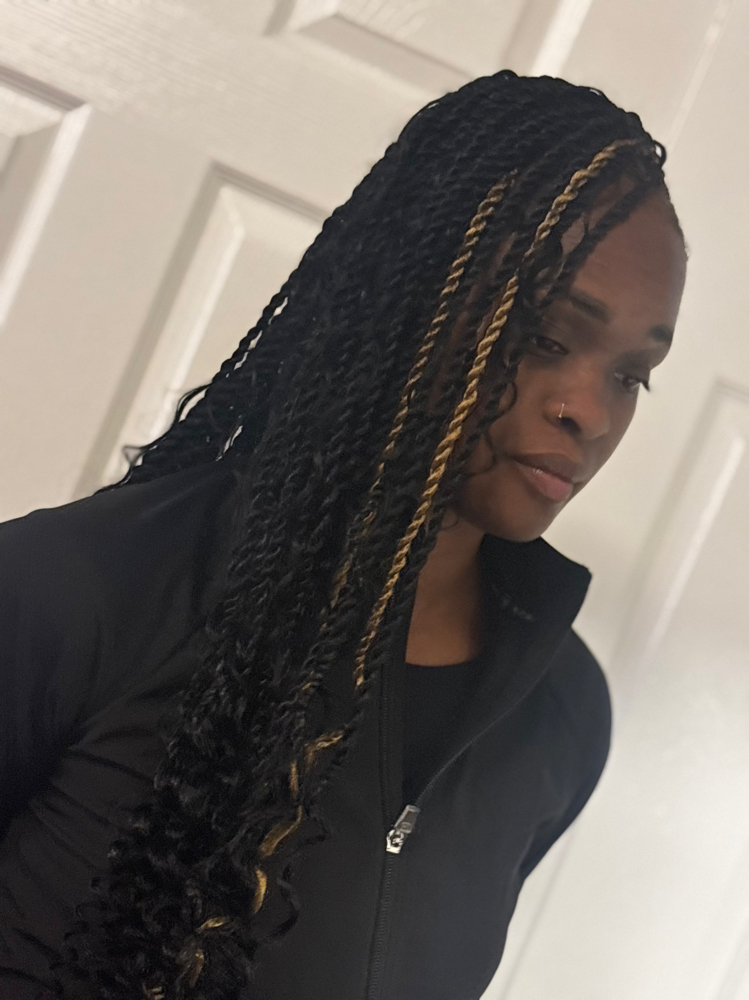 Smedium Island Twist at KDeeBeauty&Braids in Alamo, TN