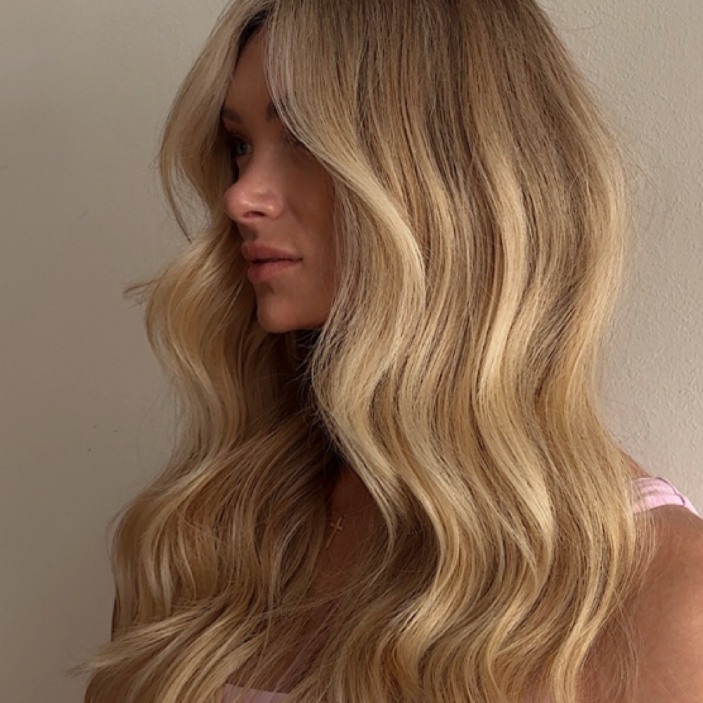 MAX CUSTOM BLONDING -6hr Service at Julie Smith in Cleveland, TN