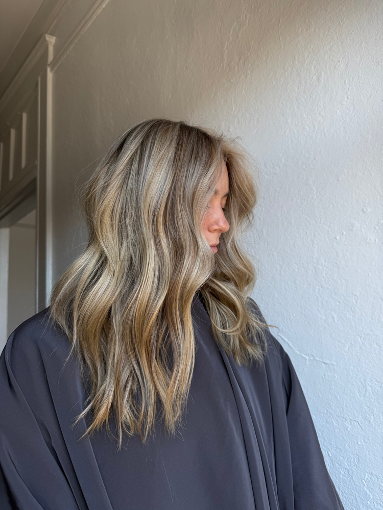 LIVED IN BLONDE