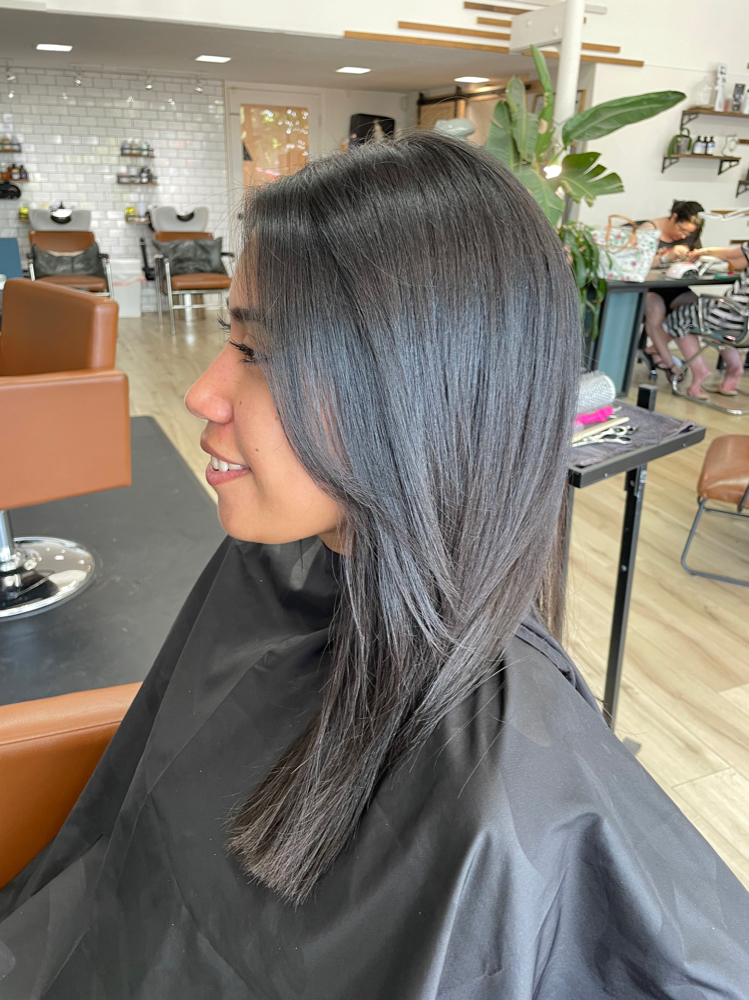 Keratin Smoothing Treatment