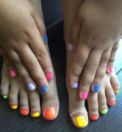 Children's Mani / Pedi (Ages 3-9)