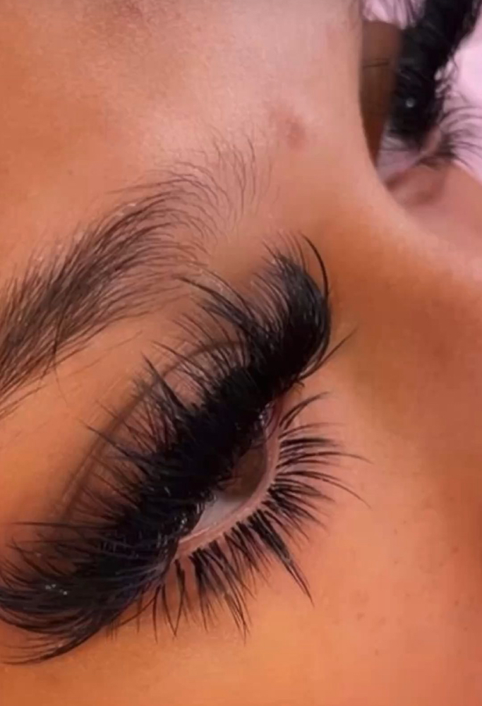 Cluster / Individual Bottom Lashes