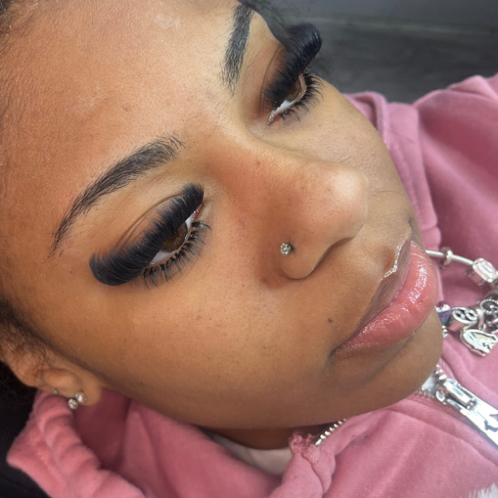 Classic Cluster Set + Bottoms at TheBeautyBarSalon in Milwaukee, WI