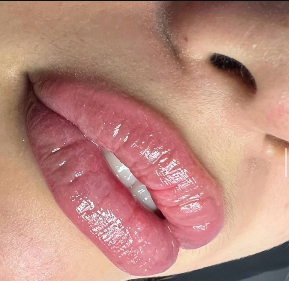 Lip Blushing PMU