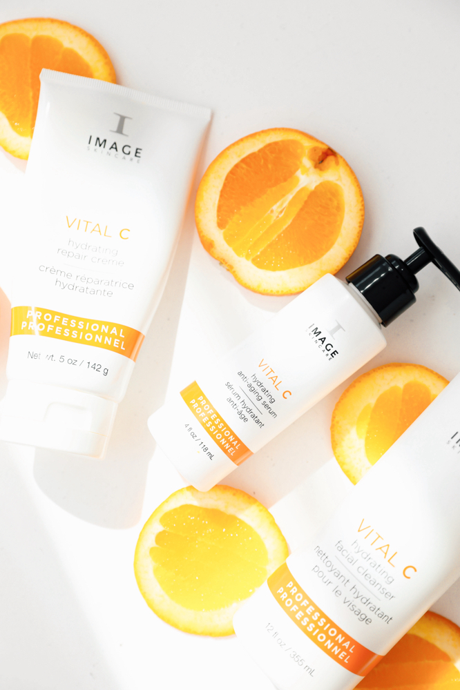 Hydrating Peel + Dermaplane