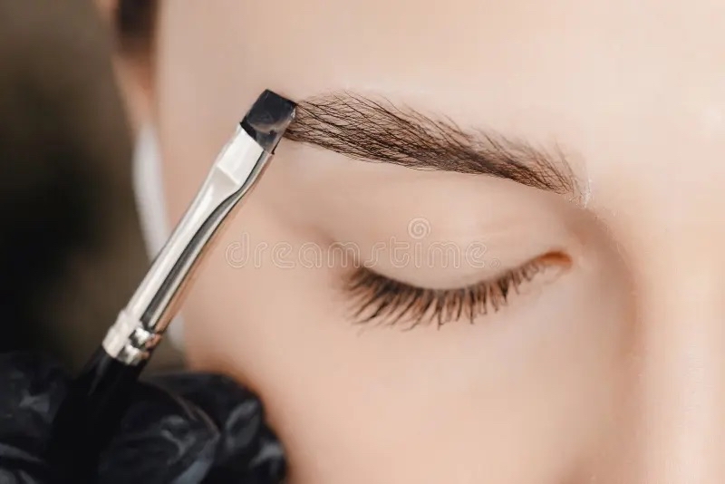 Eyebrow Tinting