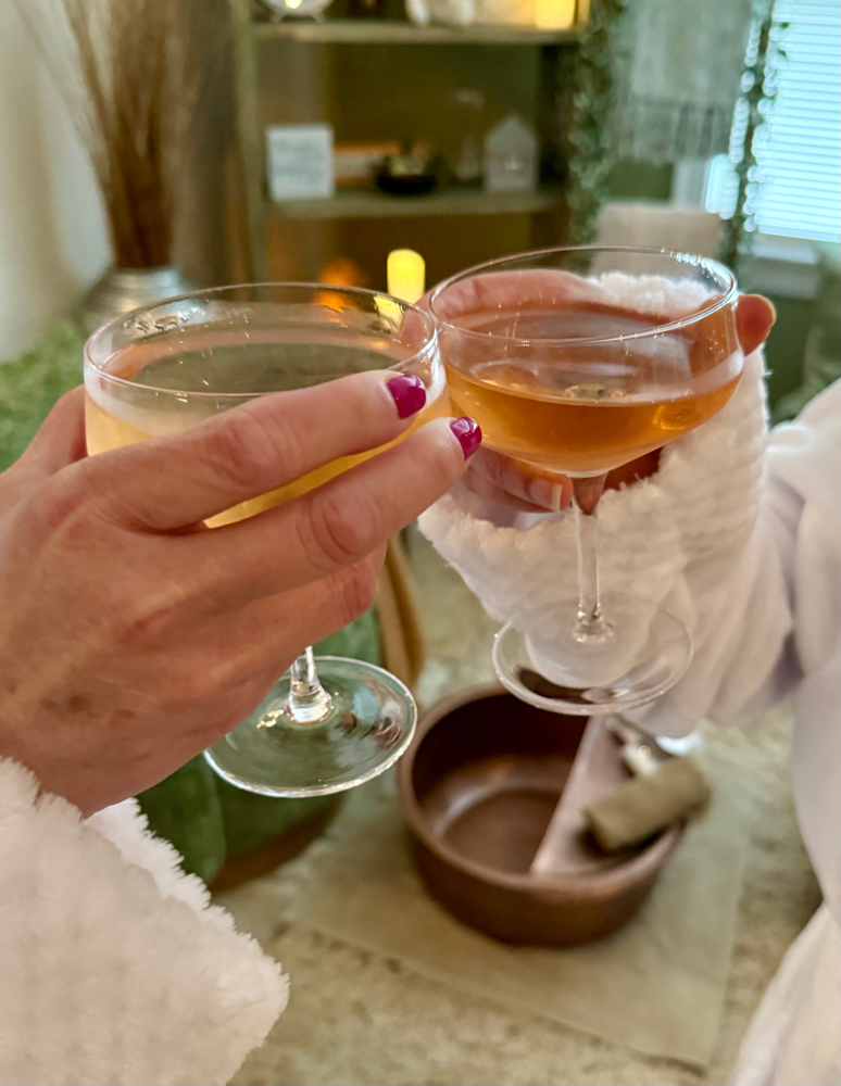 Mini Spa Package For Two ❤️