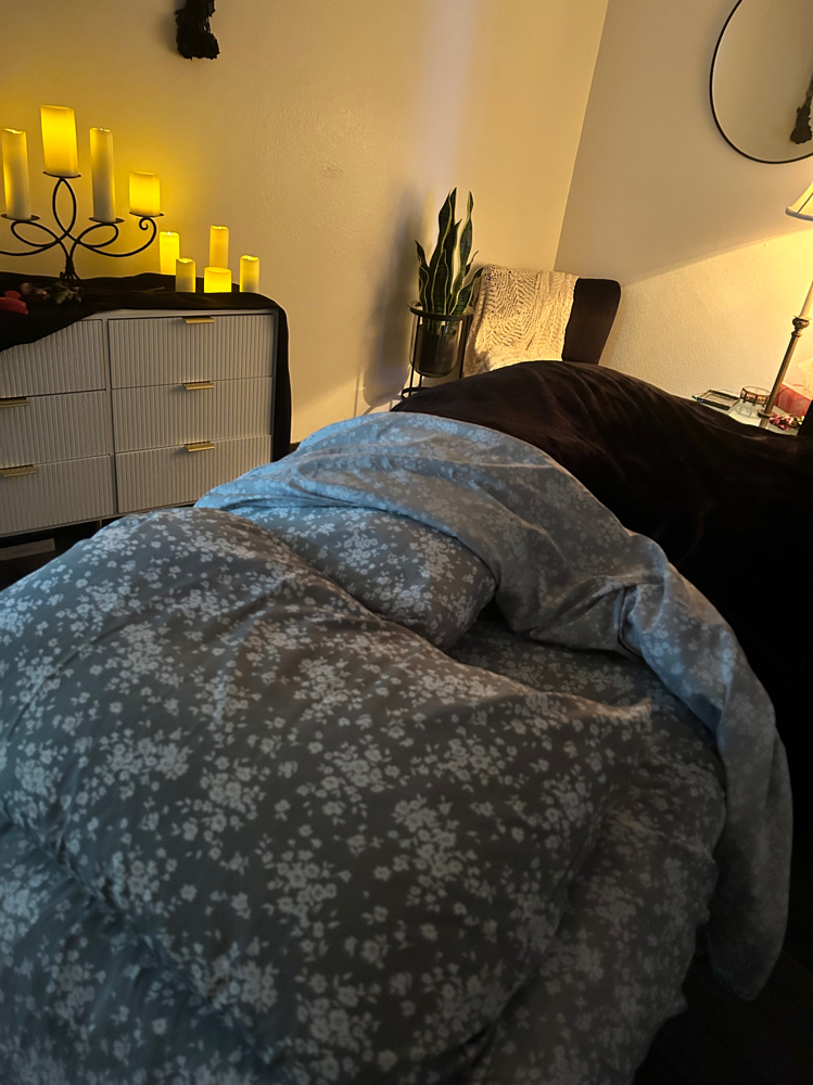 90 Minute Prenatal Massage