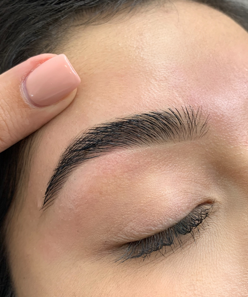 Brow Shaping With Wax