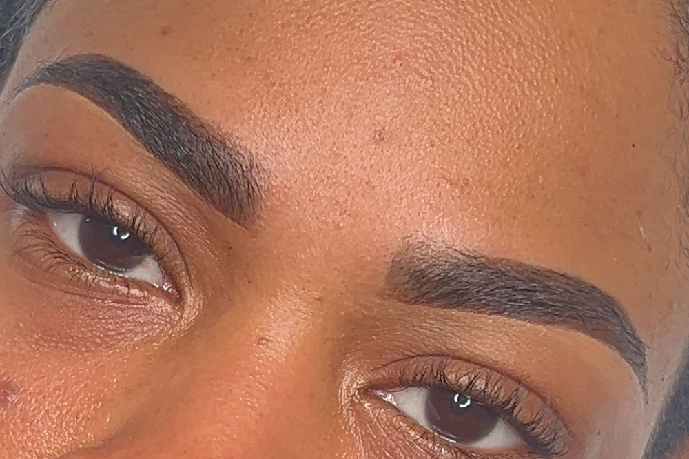La Benig Henna Brows