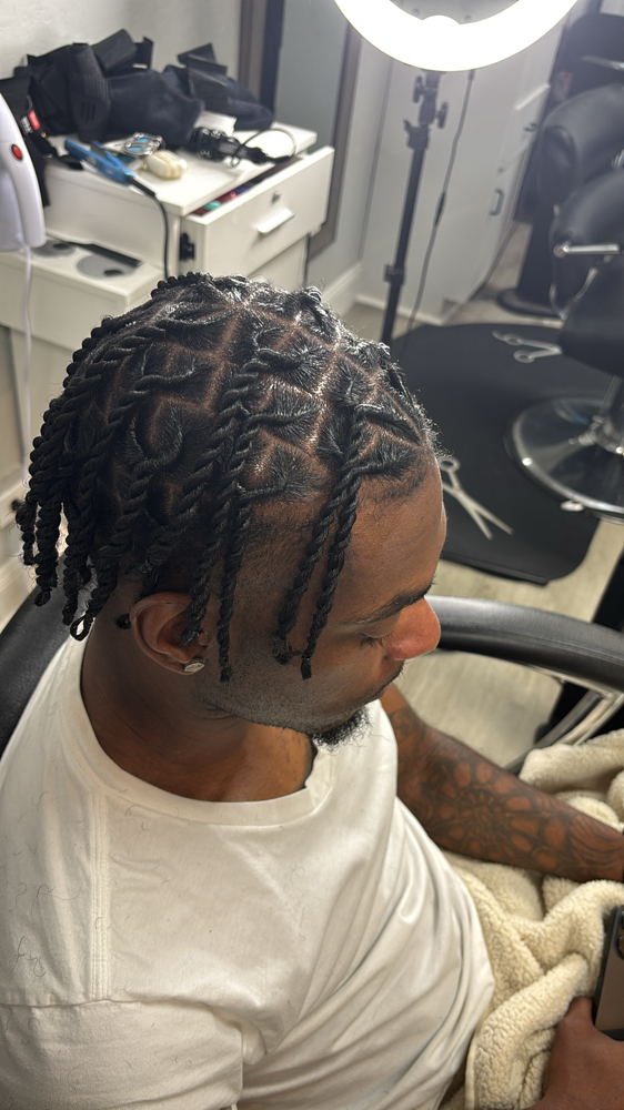 Men Non Loc Twist at Bri Braids in Berkeley, MO