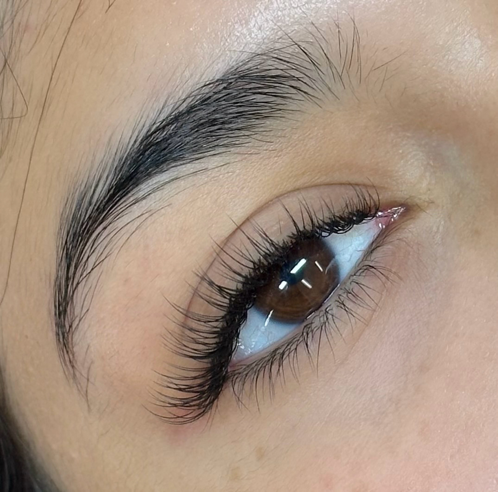 𝐂𝐥𝐚𝐬𝐬𝐢𝐜 𝐟𝐢𝐥𝐥 🪄 at Esthetics Cintora in Rockford, IL