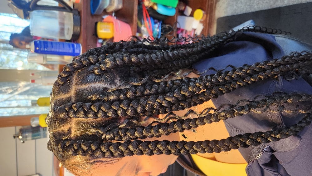Jumbo Knotless Braids