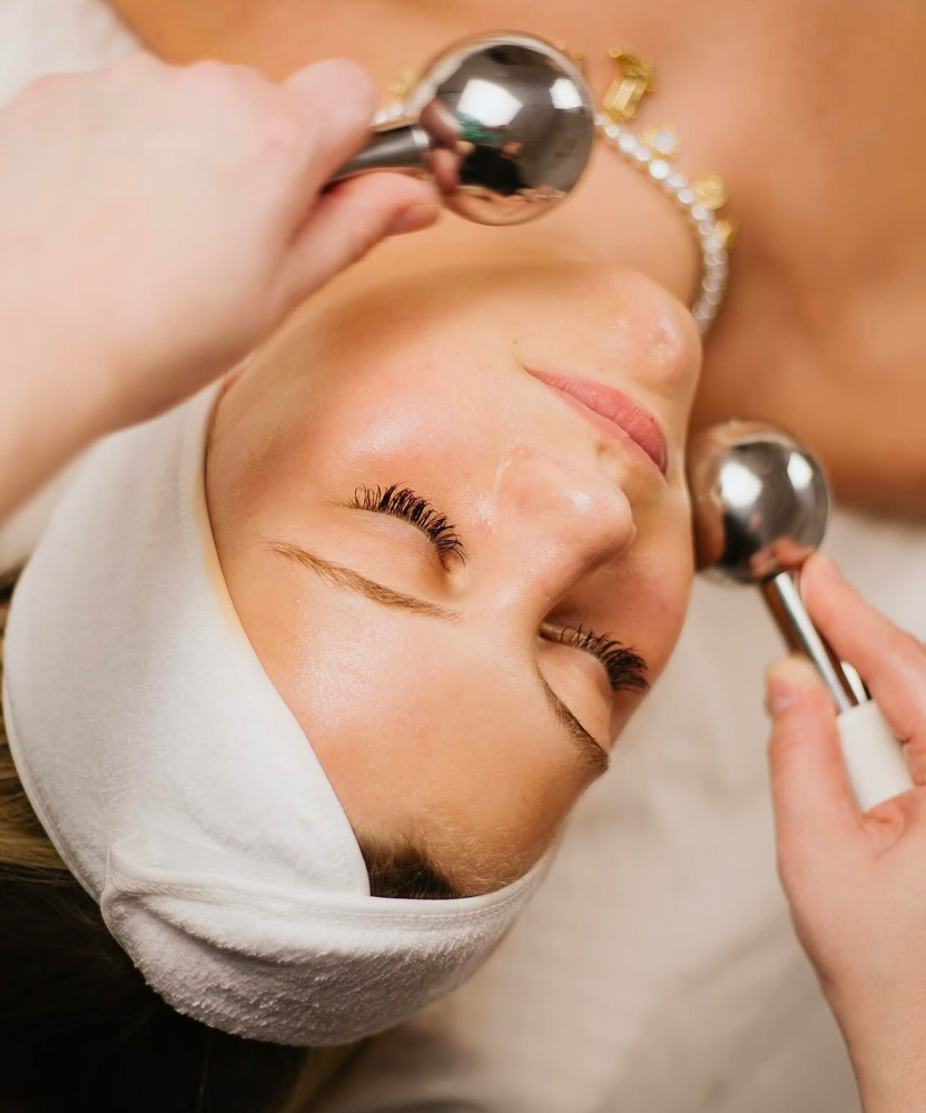 Lymphatic Drainage Facial