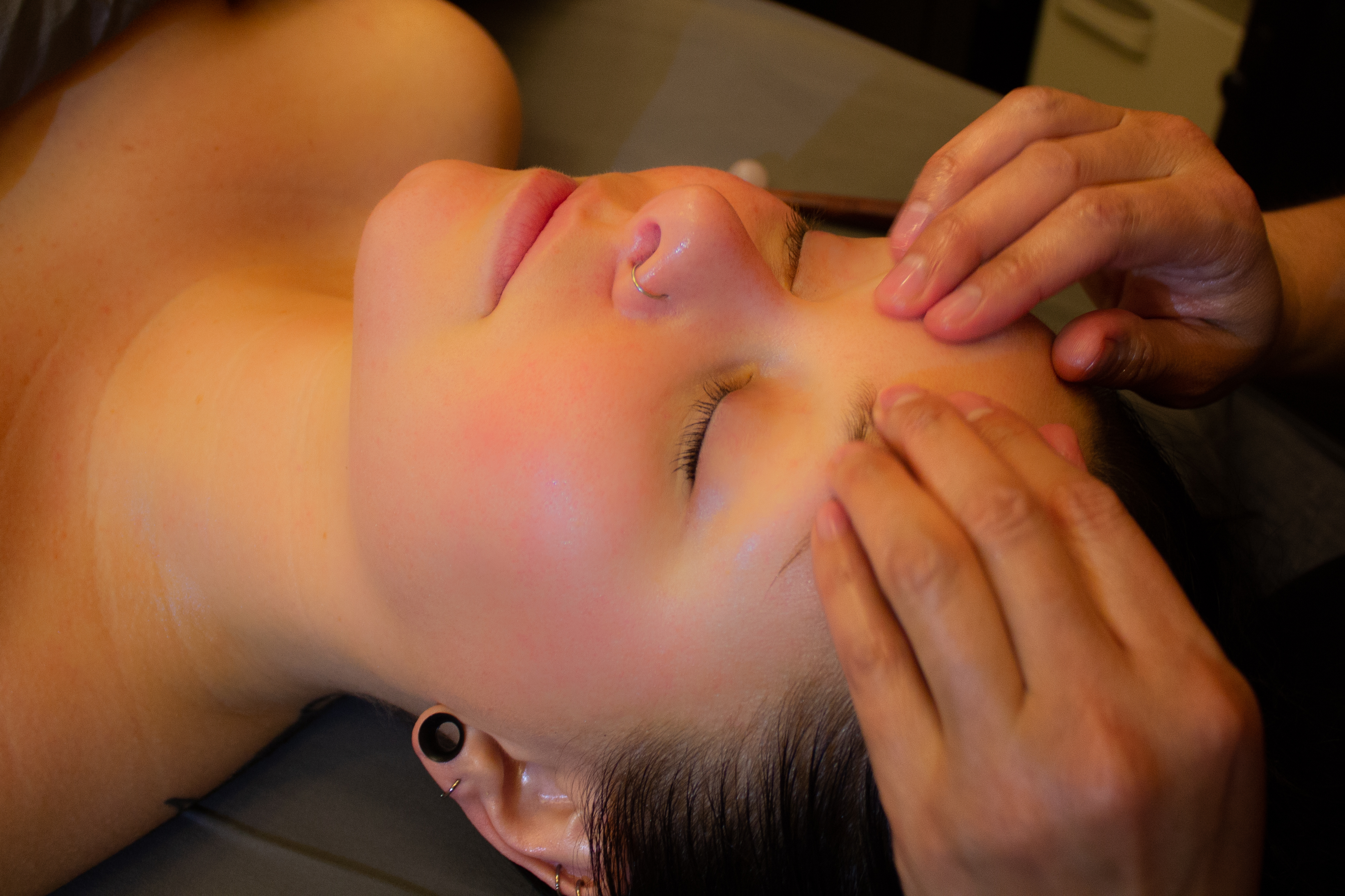 90min Serene Holistic Facial