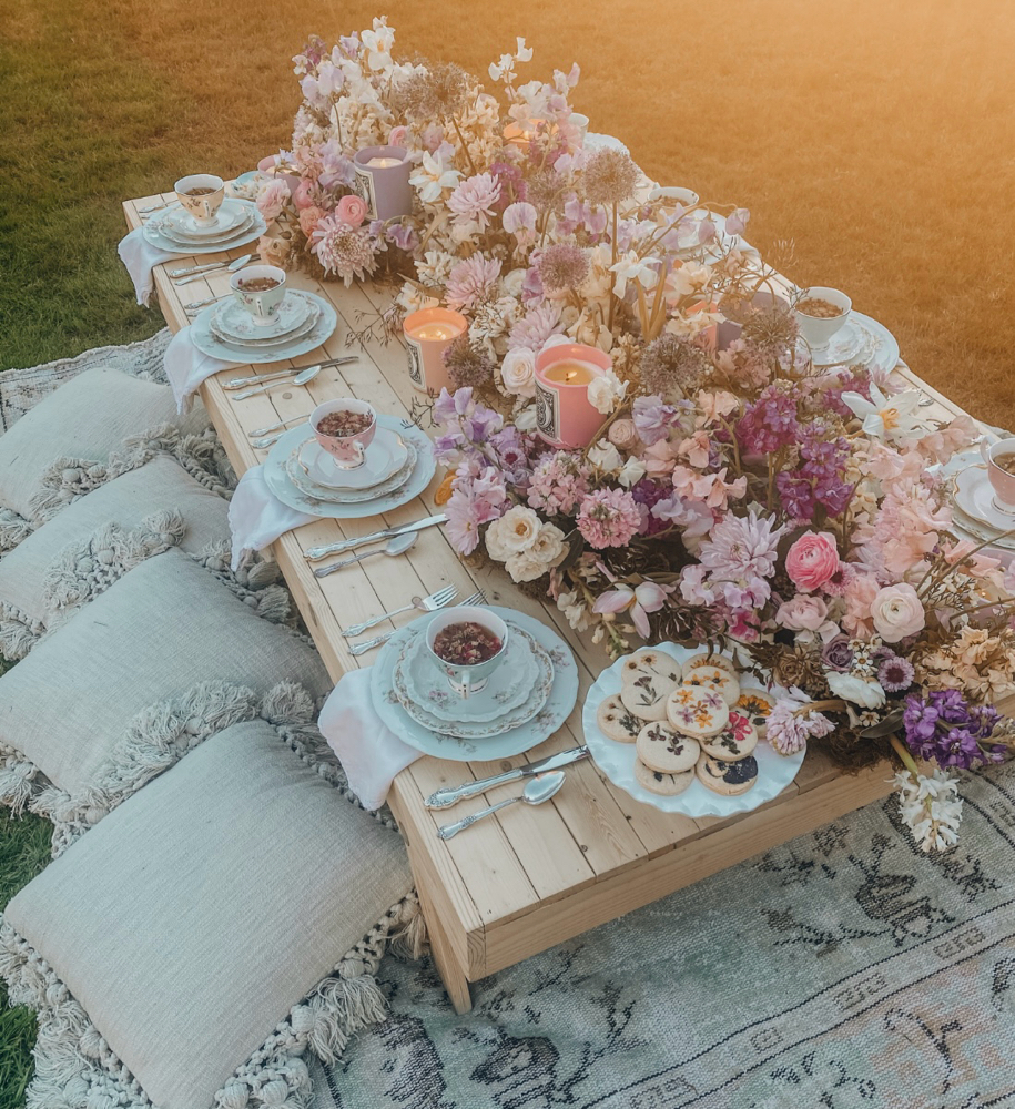 Luxury Picnic & Henna