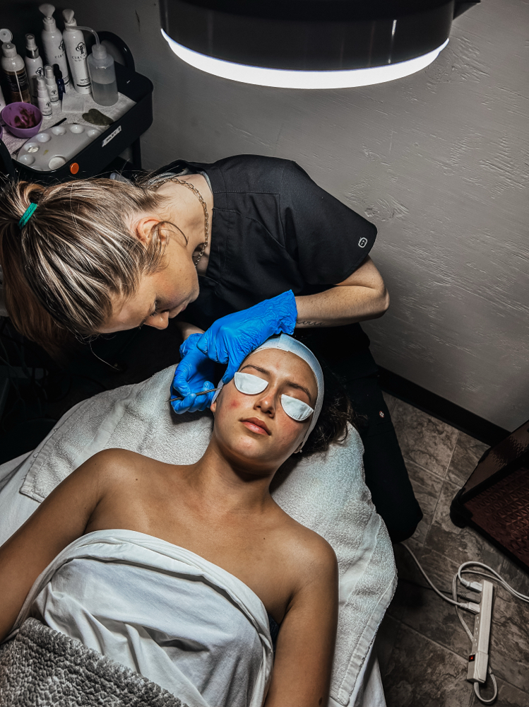 Clarifying Facial