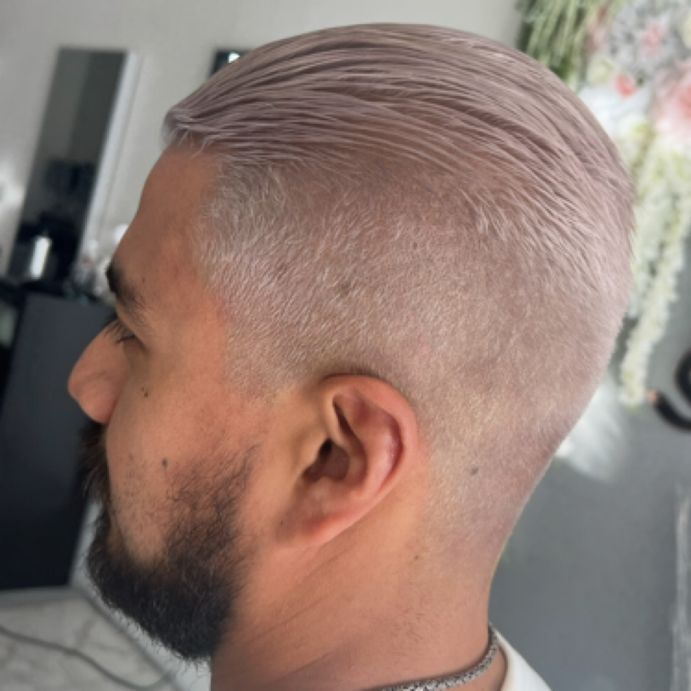 Menโs Bleach + Tone at Looks by MJ in Pasadena, CA