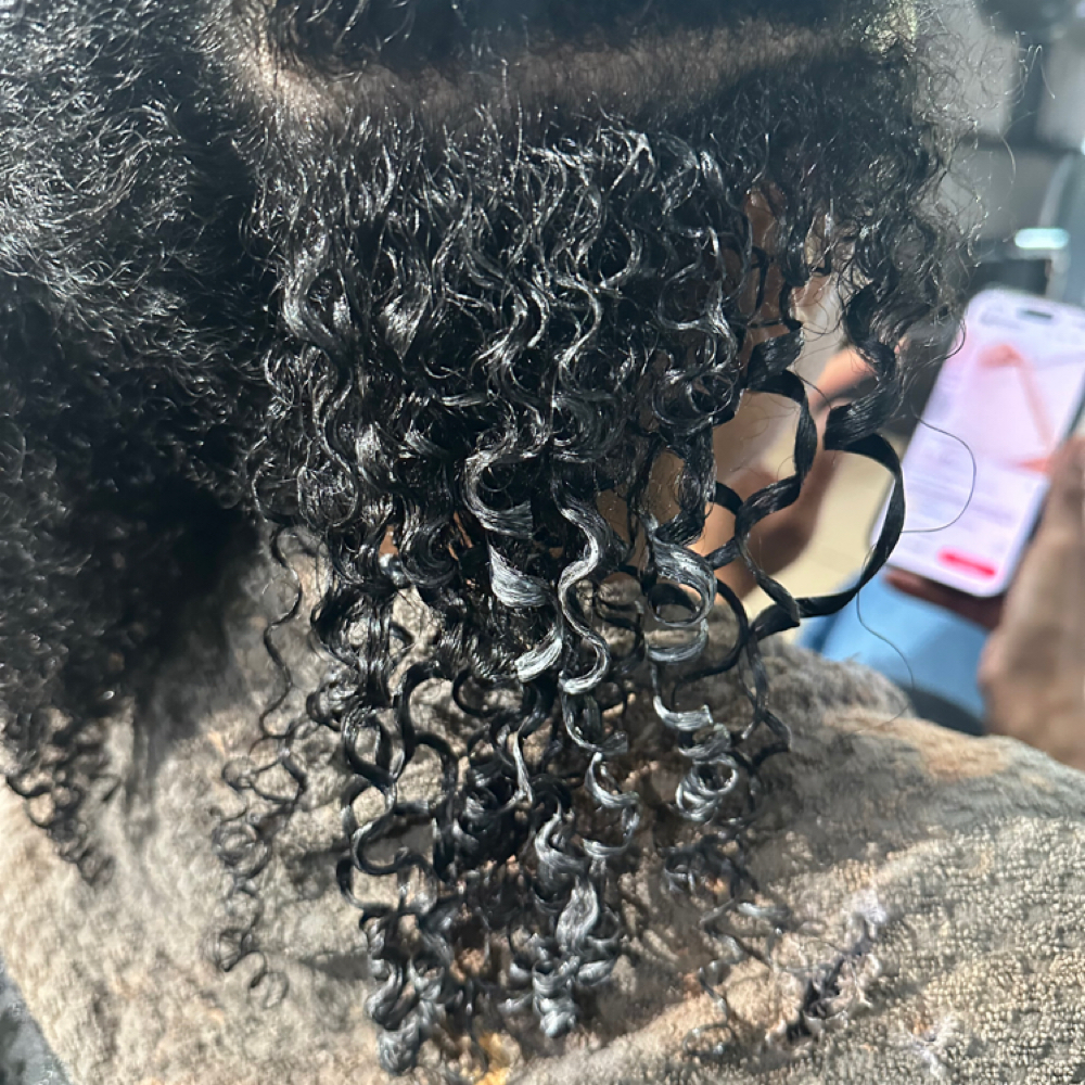 Shampoo & Curl Set at Second Gen in Mobile, AL