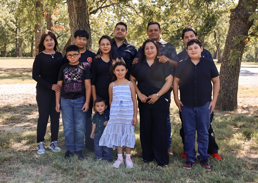 🌿 Extended Family Session (8-14)